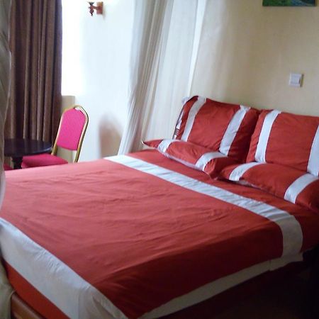 Royal Palm Hotel And Suites Nakuru Exterior photo