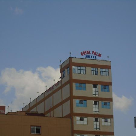 Royal Palm Hotel And Suites Nakuru Exterior photo