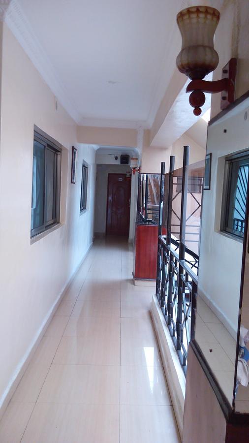 Royal Palm Hotel And Suites Nakuru Exterior photo